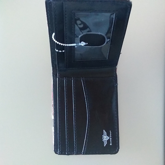 Deadpool Marvel Wallet - Picture 5 of 7